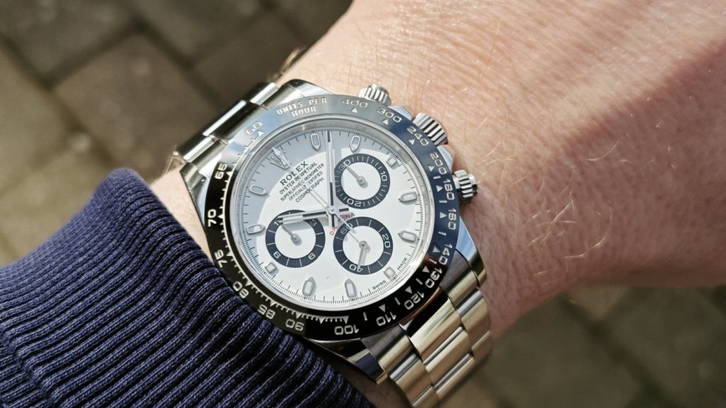 watch design comparison